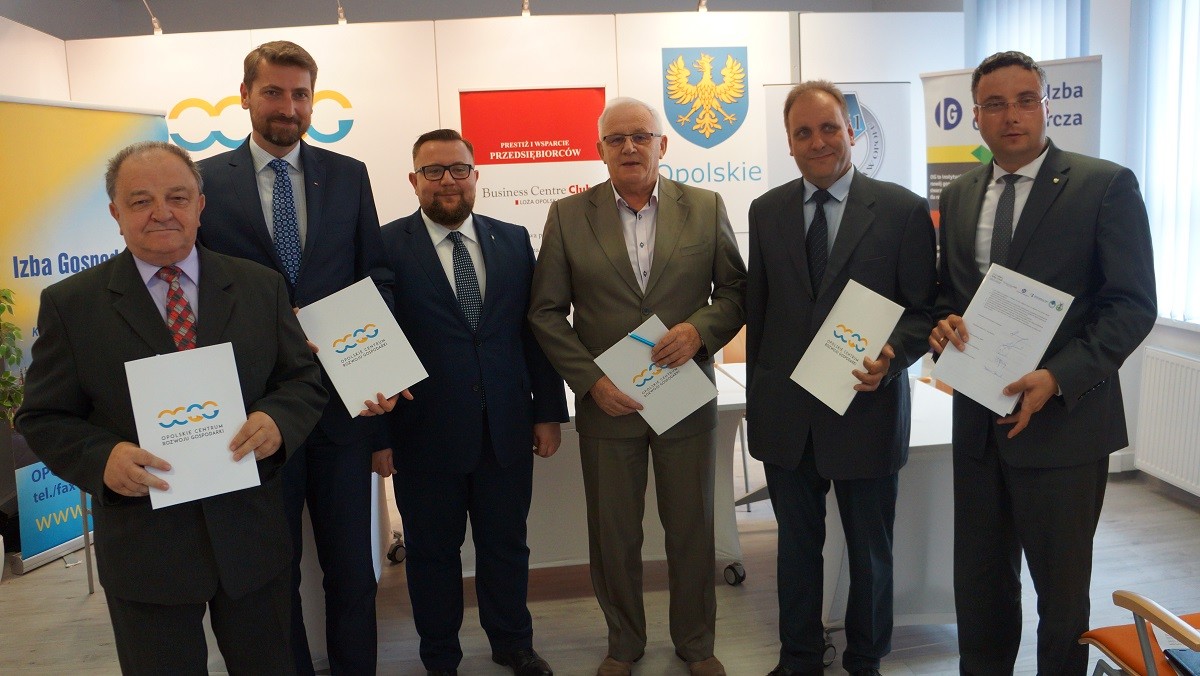 Porozumienie izb coraz szersze