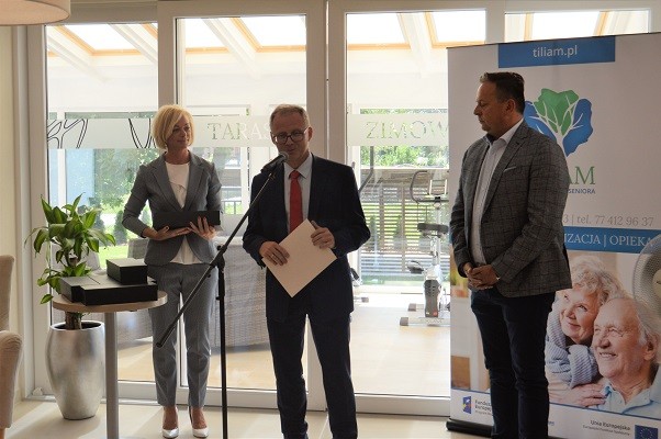 Otwarto pierwszy dom seniora wsparty z unijnych pieniędzy