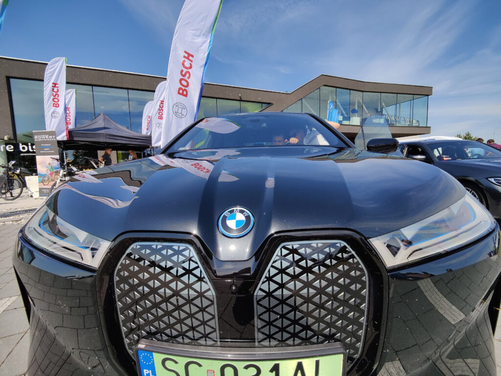 Electro-Moto-Show-2022-BMW7-2