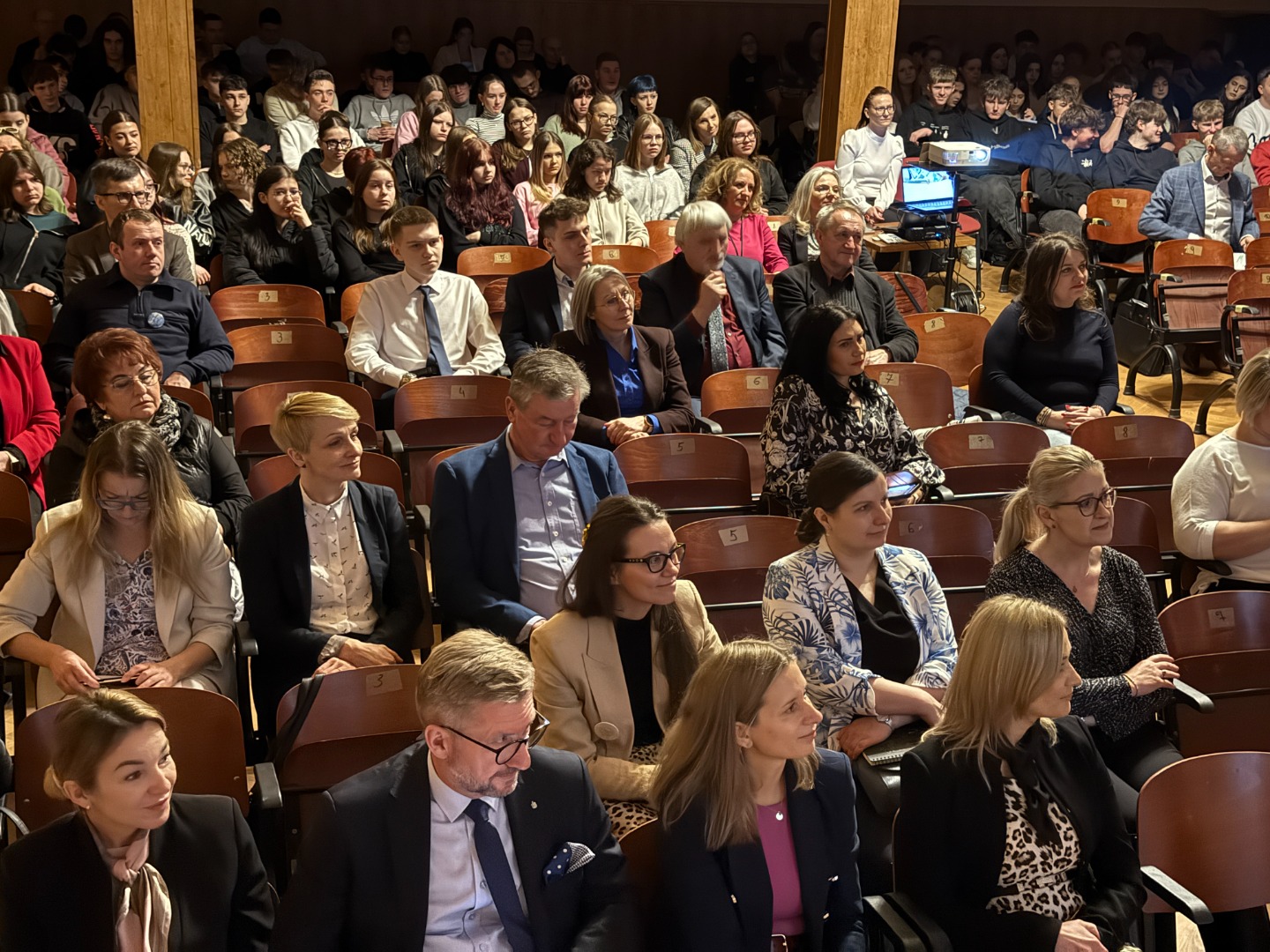 Kompetencje przyszłości na rzecz rozwoju młodych ludzi