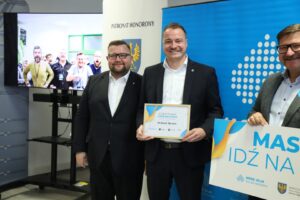 bee6dd00-fe23-4ddf-b209-845a979bd89b