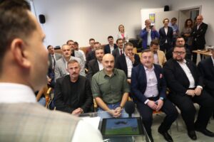 c1fe436c-1643-40ed-9e96-21c5d1ba006d