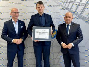 wreczenie-certyfikatow-dla-IOB