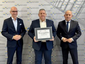 wreczenie-certyfikatow-dla-IOB