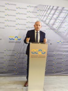 efd9a62f-d4af-494c-a5dc-45780d0253f8-2