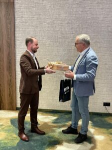 1e843743 E6e8 4d63 Ac6a Ba270e89f7ce