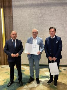 89b7a772 4fe0 4c66 A329 3c17f66e9246